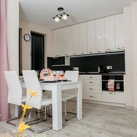 Rose Valley Apartment Kazanlak Exterior photo