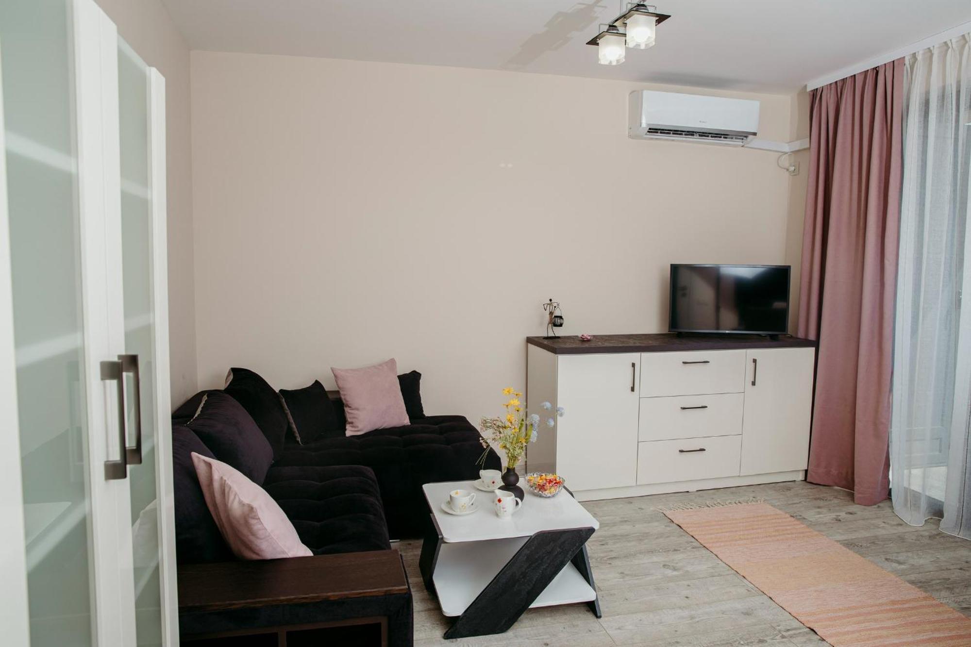 Rose Valley Apartment Kazanlak Exterior photo